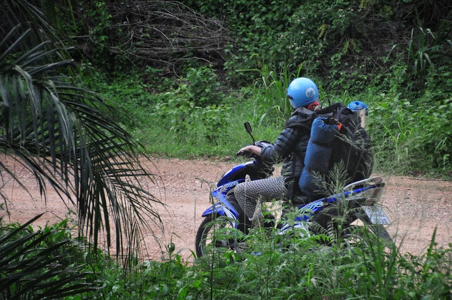 Thailand scooter trip driving off road