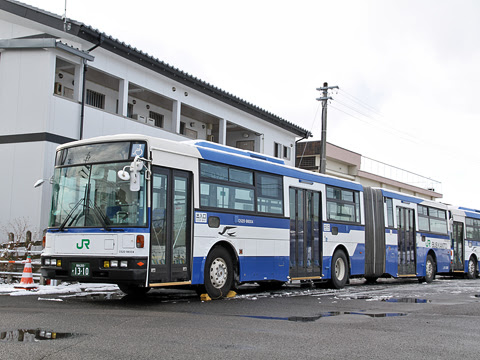 JRバス関東　ボルボ連節バス　1310_101