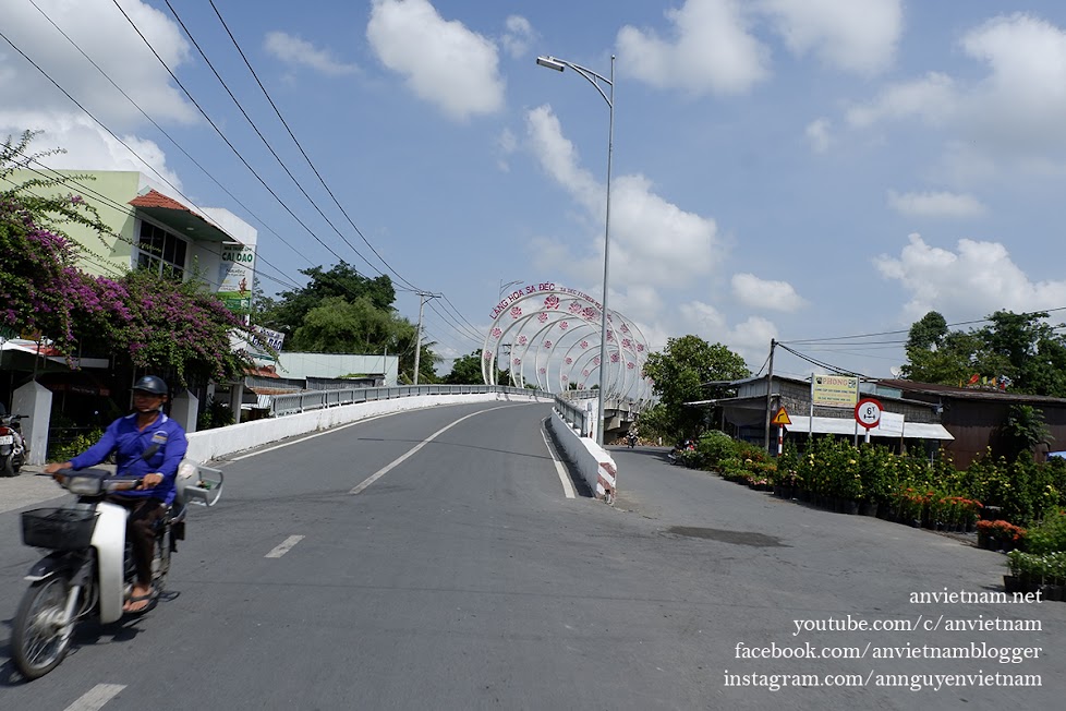 Dạo lòng vòng làng hoa Sa Đéc