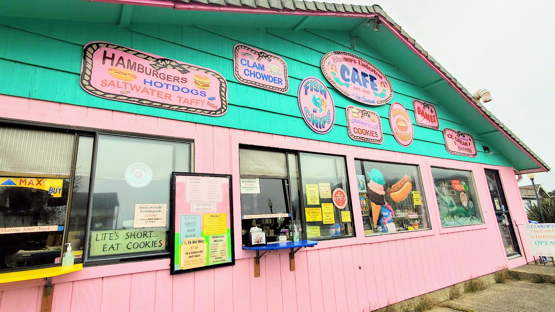 Eleanor's Undertow, serving up homemade clam chowder and Umpqua Valley ice cream at this family owned spot for 40 years