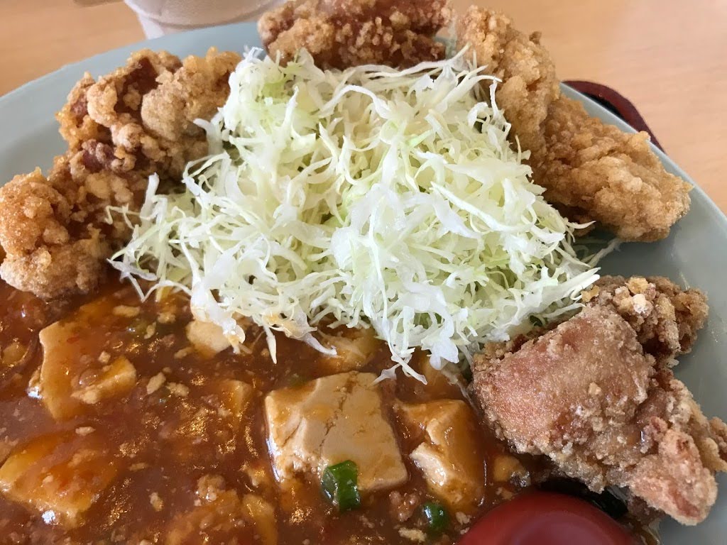 麻婆豆腐セットには唐揚げも