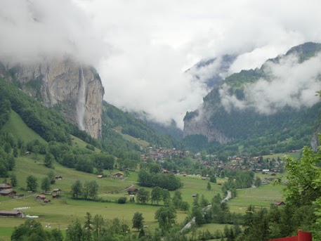 curiosidades sobre un viaje por suiza - Blogs de Suiza - QUINTO DIA: LAUTTERBRUNNEN, MEIRINGEN Y BRIENZ (4)