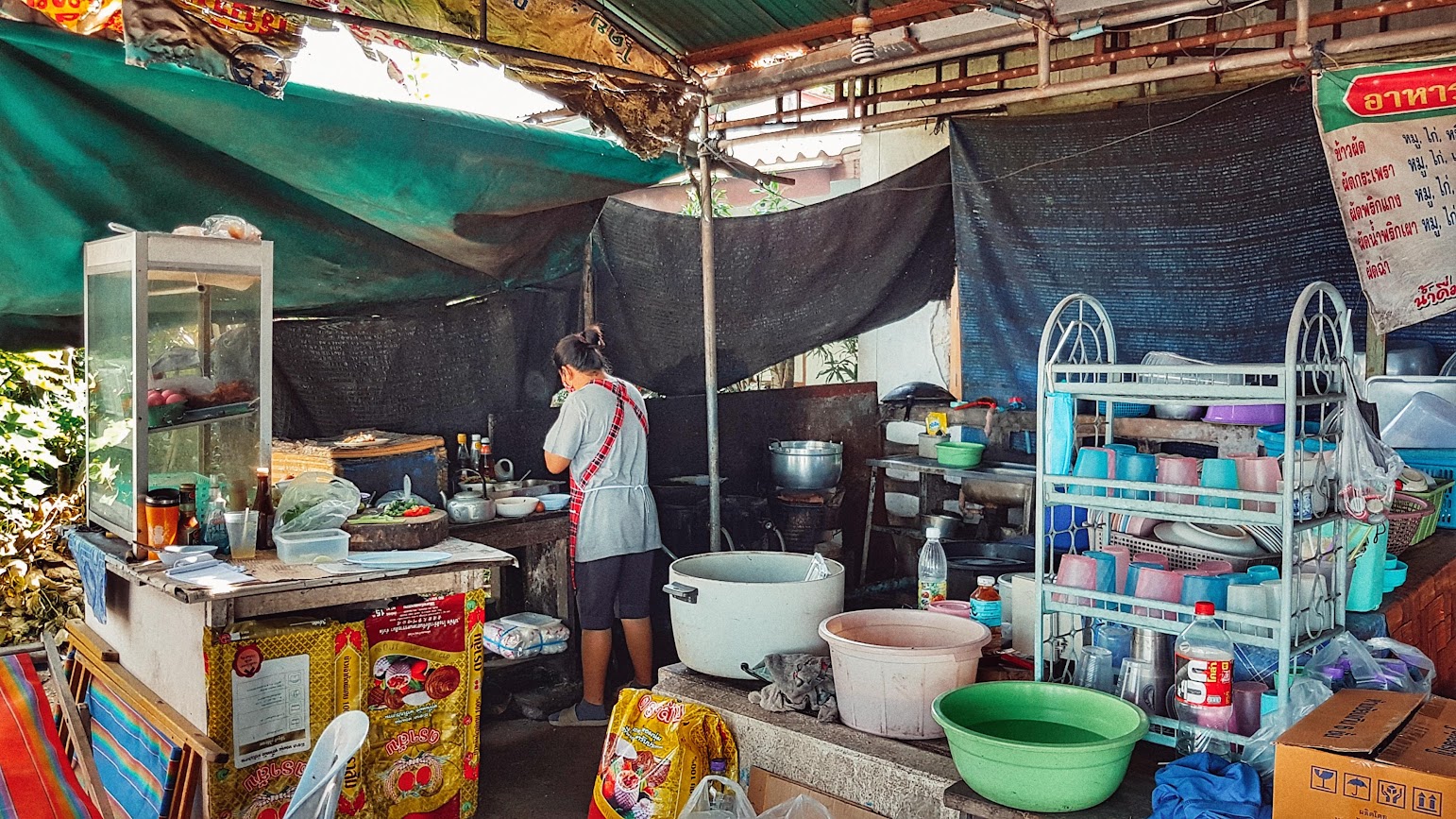 Prachuap Khiri Khan City
Thailand
Thai street food
Thai lady cooking