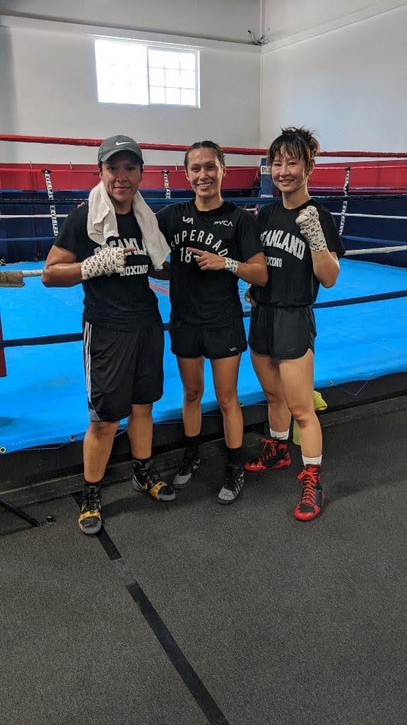 week in review - Seniesa Estrada Sparring with Dreamland Boxing champions Vicky Zhao and Sandra Magallon