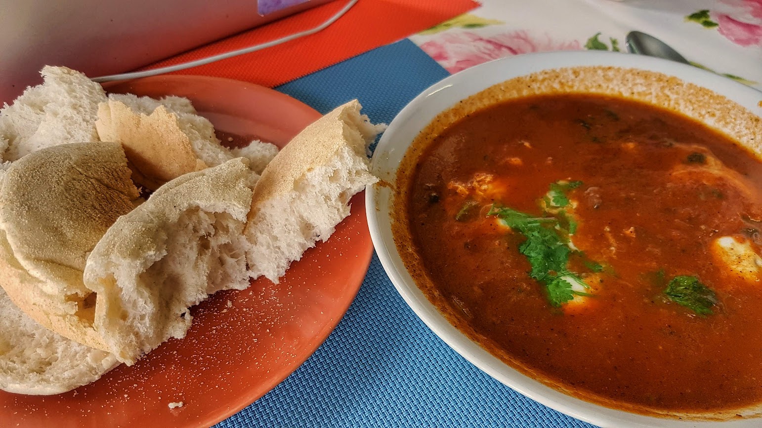 Maharat Bakery
Krabi
Thailand
Shakshuka and fresh bread
Israeli food