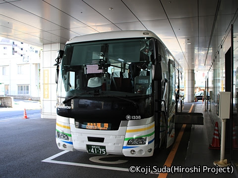 西鉄「桜島号」　1338　鹿児島中央駅前南国交通バスターミナル改札中