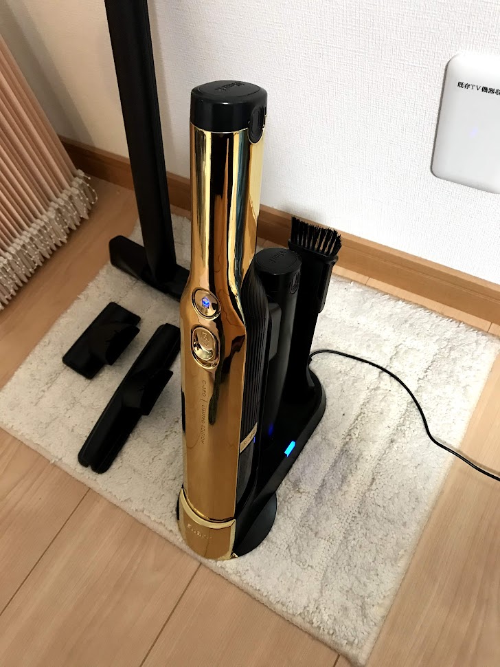 【気質アップ】 シャーク WARS STAR 充電式ハンディクリーナー - 掃除機