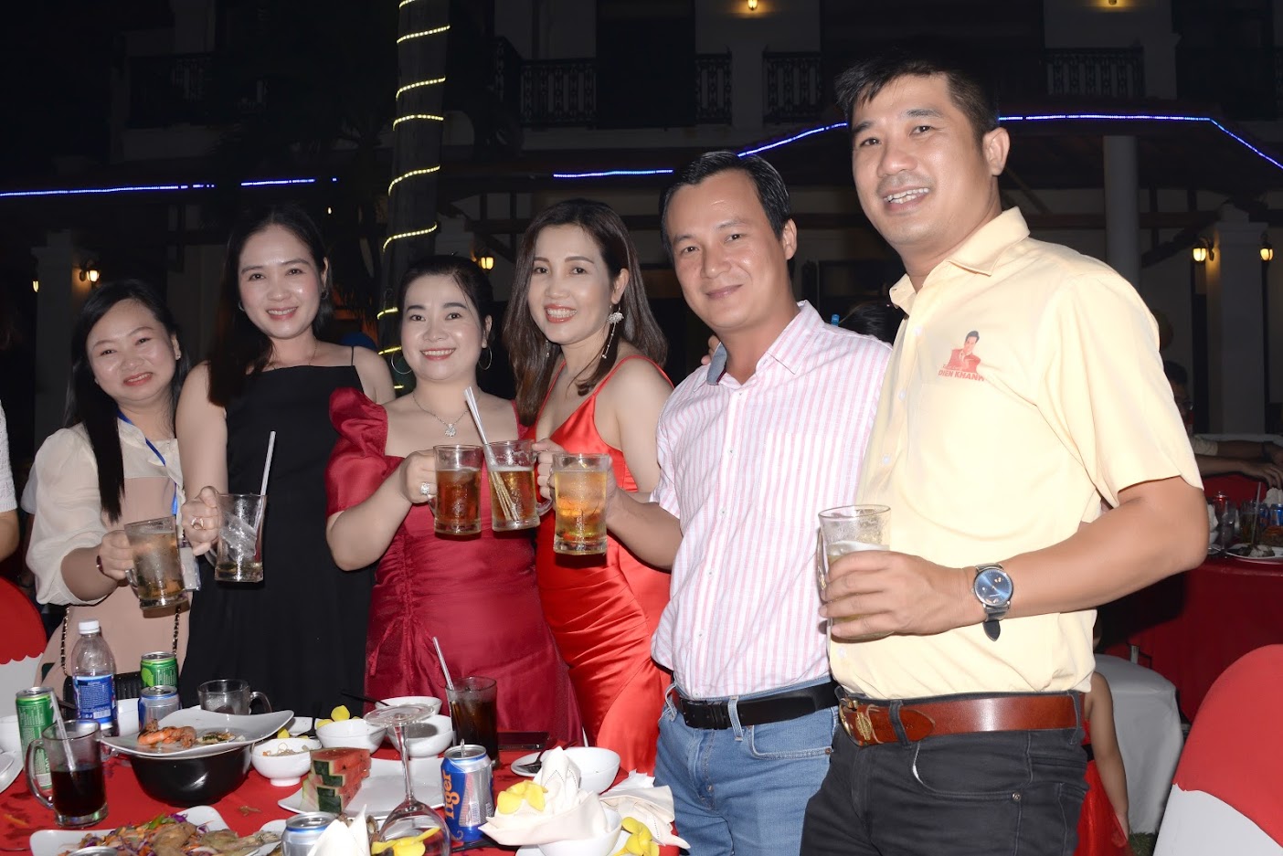 DIÊN KHÁNH TỔ CHỨC DU LỊCH MỪNG SINH NHẬT MICHAEL LANG