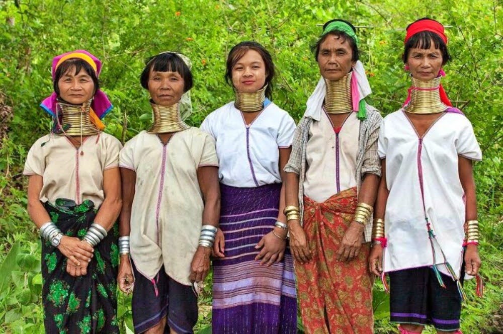 Long Neck Karen, as mulheres girafas de Myanmar