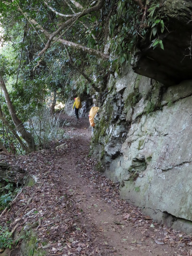 2023_八通關越道路 之 瓦拉米山屋~山風登山口**