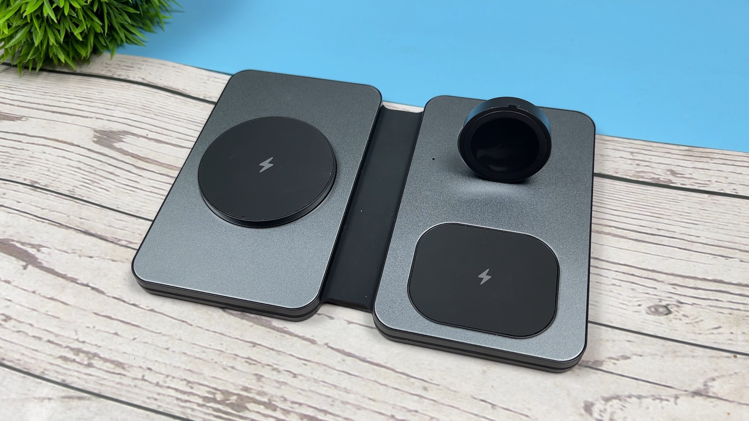 OSSKY T5 Review - Best 3-in-1 Foldable Wireless Chargers on a Budget