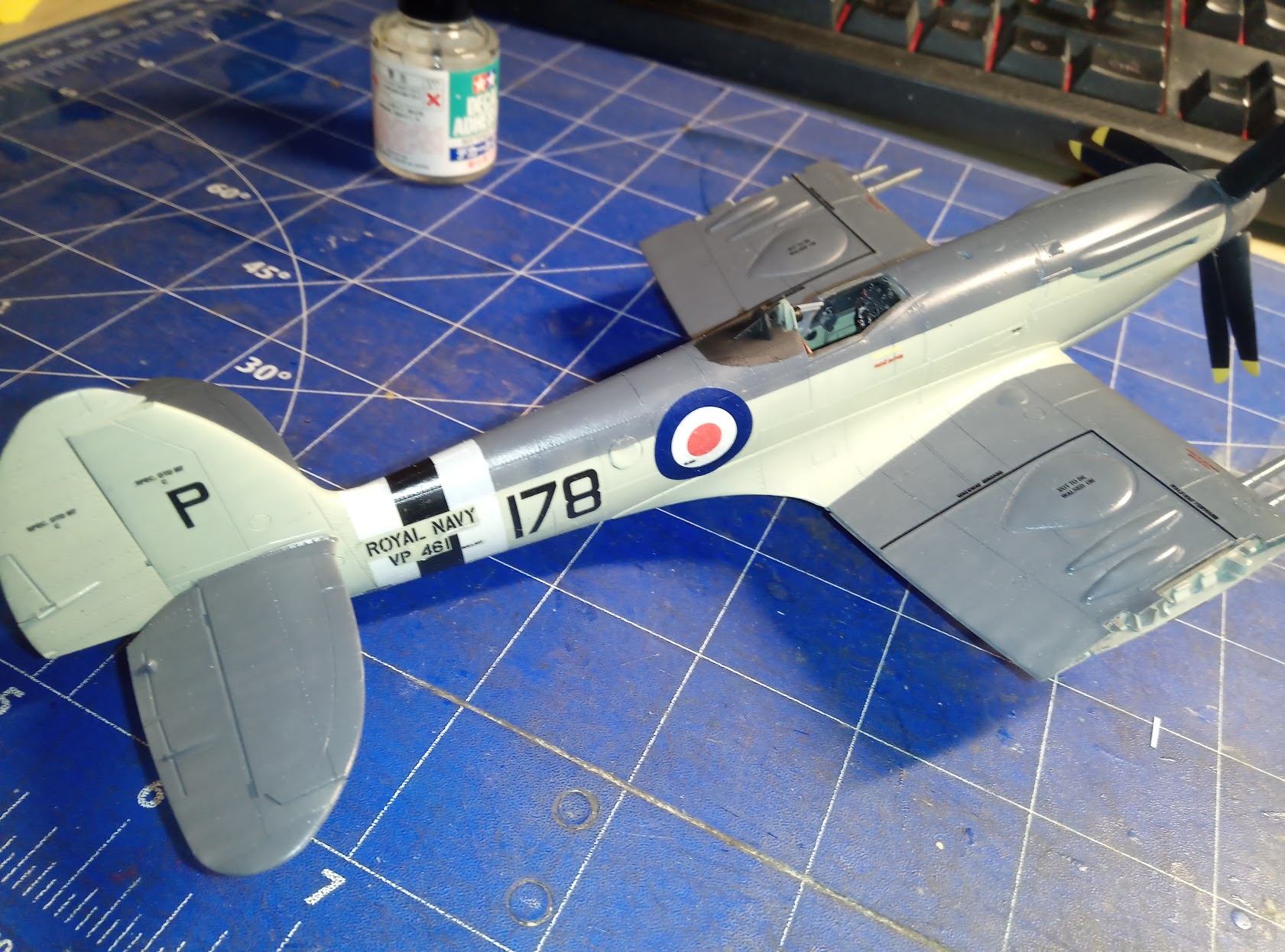 Seafire Mk 47 Airfix 1:48 ADCreHcFWXWpy0BR-YbsjBAPis-JfuhgR_ZTWCquXhVSGIcyKNJ-aF2hE4plEC-slxuyhJutBpkpXCV2-oRmfmSStWr8LF6YUfAXp1HE0oVkKIP9sm0-eAp1tAfJbUhsxDvY6vJD9NV443h6aC531IY6xhNlqA=w1681-h1246-s-no?authuser=0