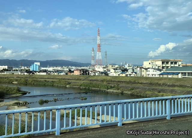 阪急バス　阪北線（梅田系統）　吹田　7127　車窓_03