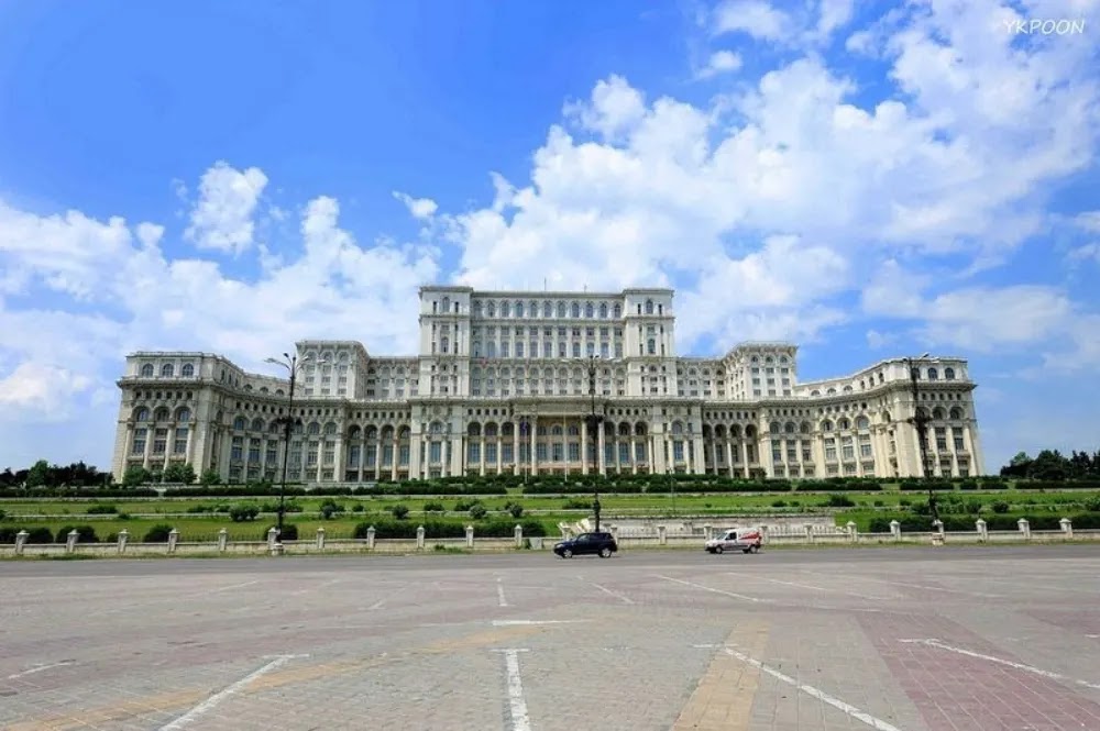 O palácio do Parlamento da Romênia: O maior, mais caro e mais pesado do mundo