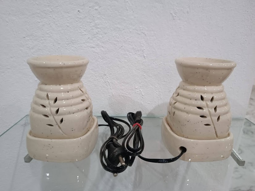 Ceramic Diffuser Oil Lamp for Home Decor Set of 1 (Product No.21)