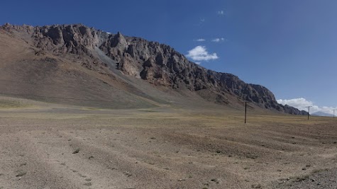 Hochgebirgswüste des Pamir kurz hinter Alichur.