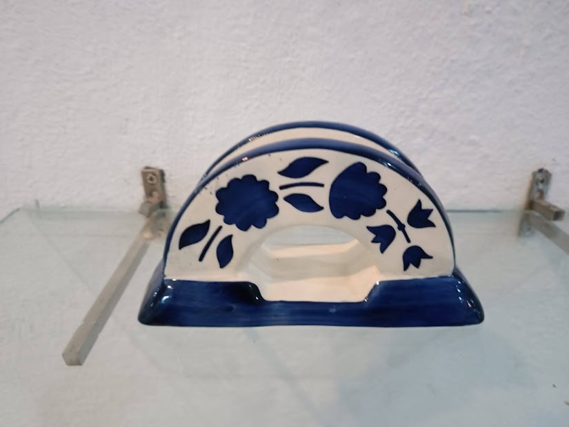 Ceramic Tissue Holder for Table Decor (Product No.118)