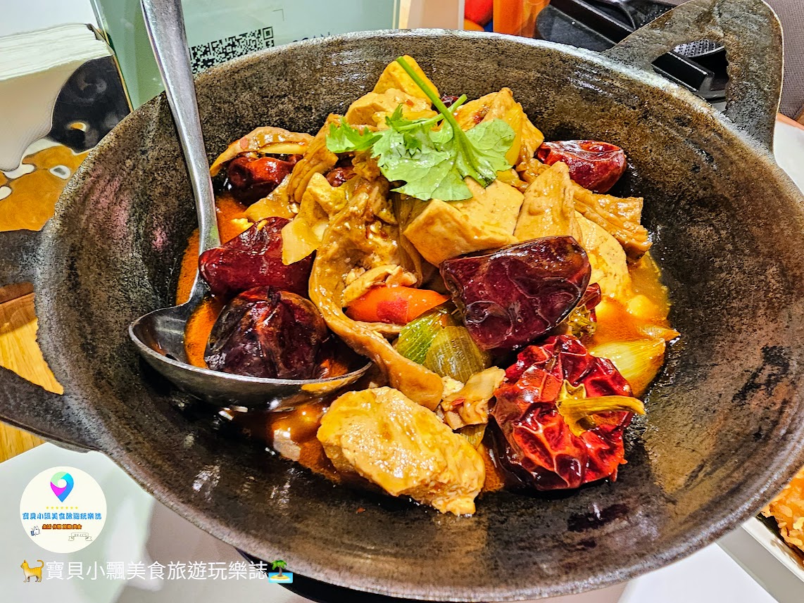 [食]台北 道地湘菜 臭豆腐肥腸阿甘鍋 肥美大腸Q彈帶勁 東