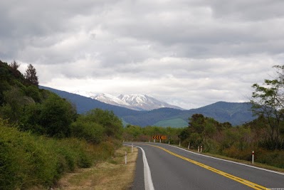 ... Ngauruhoe (2291m) und Ruapehu (2797m). 