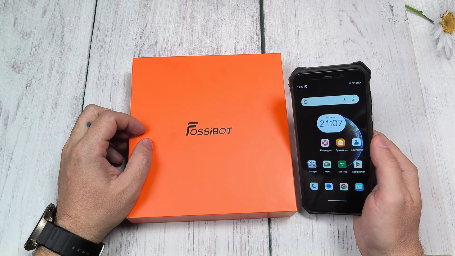 Fossibot F101 Pro Review - Best & Cheapest Rugged Phone with Unique Rear Display