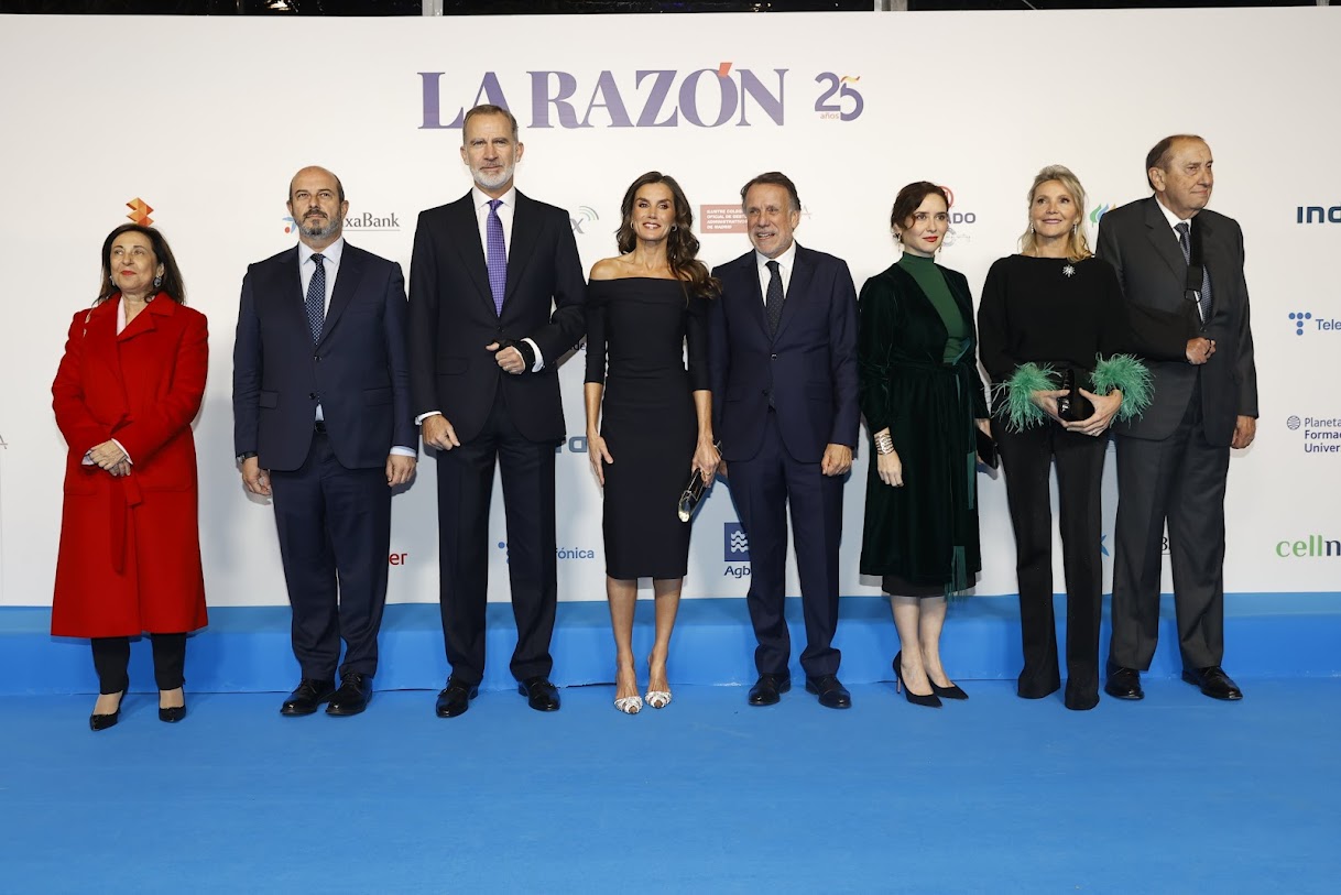 Queen Letizia in familiar blue outfit for La Razon 25th anniversary