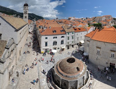 Der Stradun in Dubrovnik von der Stadtmauer