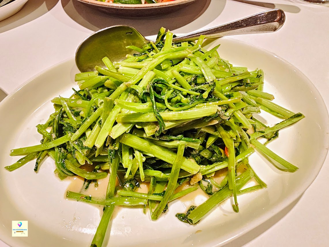 [食]台北 道地湘菜 臭豆腐肥腸阿甘鍋 肥美大腸Q彈帶勁 東