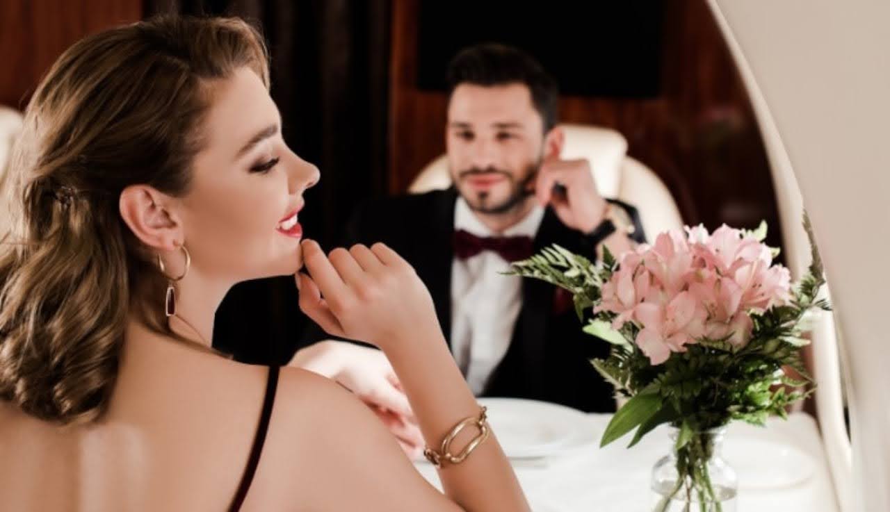 How to Answer When a Girl Asks What You See in Her