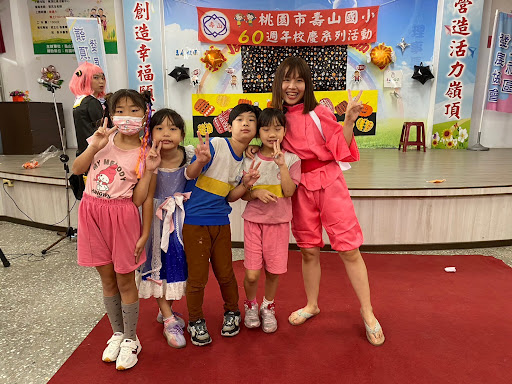 1316