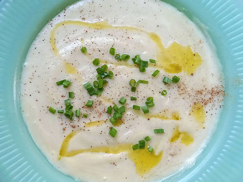 Vichyssoise (French Chilled Potato Soup)  