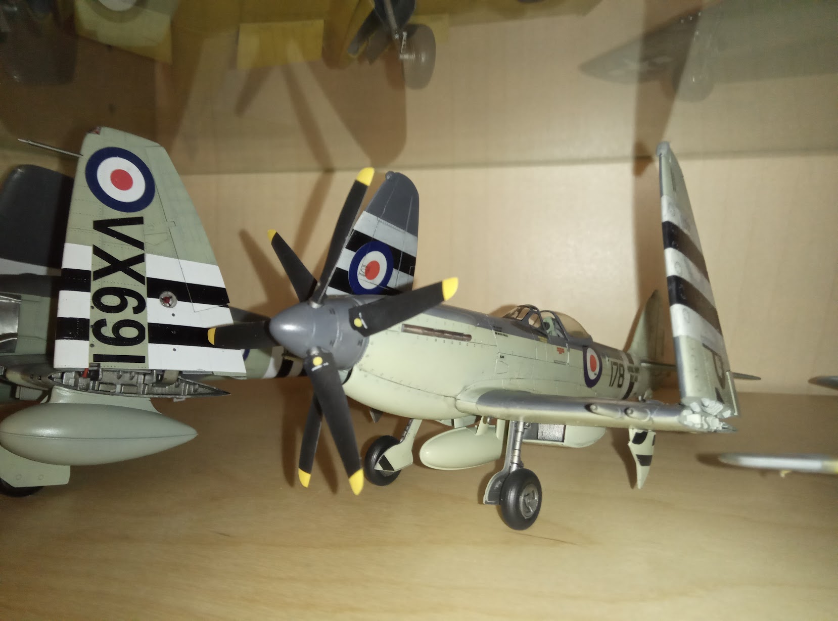 Seafire Mk 47 Airfix 1:48 ADCreHfZeE-mP9ttFjRbkXserPTYI5oHBUM4ImmtZWE0wTc5FzRg9gkdJtomyHEfKbdVN4ngpnh0bUDSMS9vv7V412iE9IlTxF-KlRhYeiLAW6qZ9si7fk4H3a0aWLrYcLsu3gSOvTPehDRDqZwHm_MgmRSzTw=w1658-h1229-s-no?authuser=0