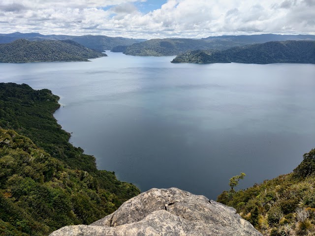 Lake Waikaremoana Peak Viewpoint