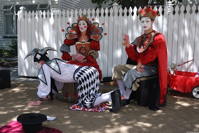 Beim Buskers Comedy Festival zeigen...