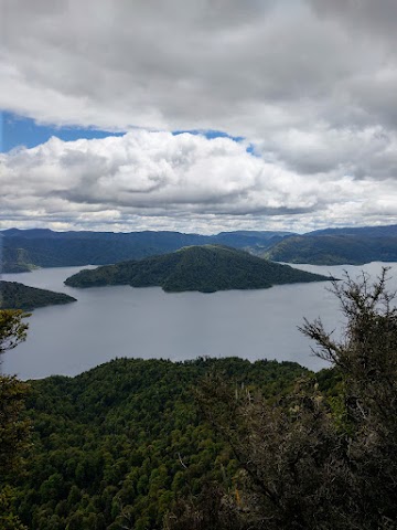 Lake Waikaremoana Views