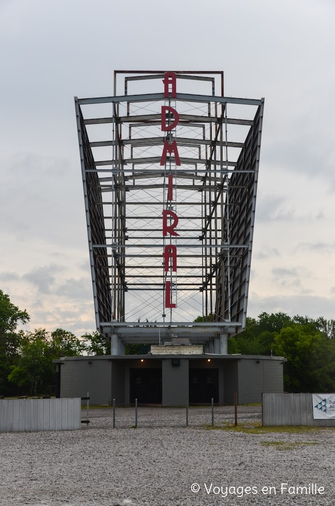 Tulsa - Admiral Twin Drive in