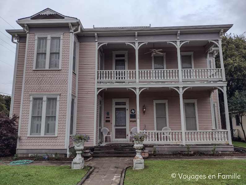 Victoria Historic houses