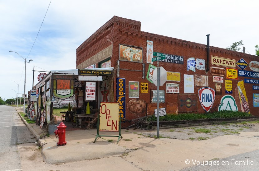 Route 66 - Erick, Sandhills curiosity Shop