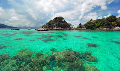 Swim in turquoise water at Koh Buloh