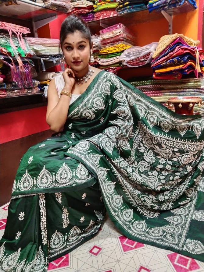 Beautiful Blended Bangalore Silk Kanthastich Bottle Green Colour Saree with Blouse Piece