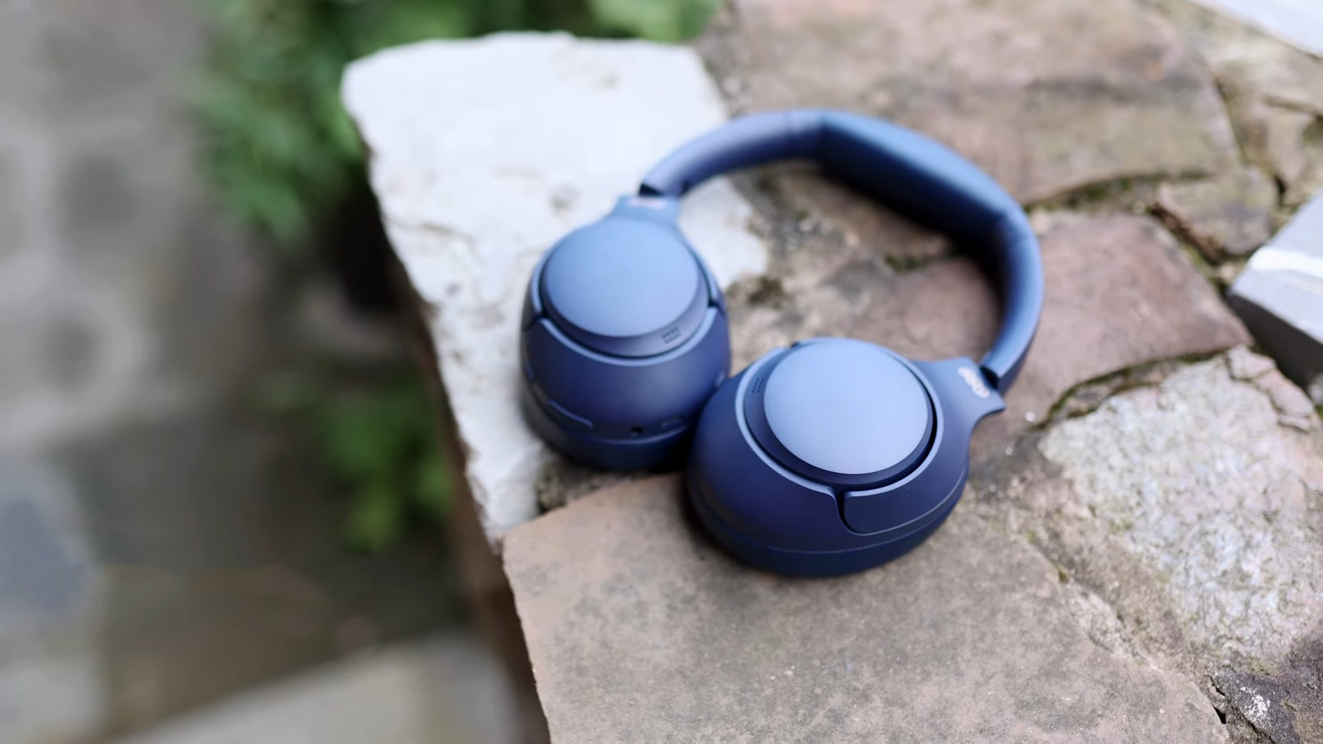 The Quest for the Perfect Headphones: QCY H3 Over-Ear Wireless  Noise-Cancelling Headphones Review - GadgetVue