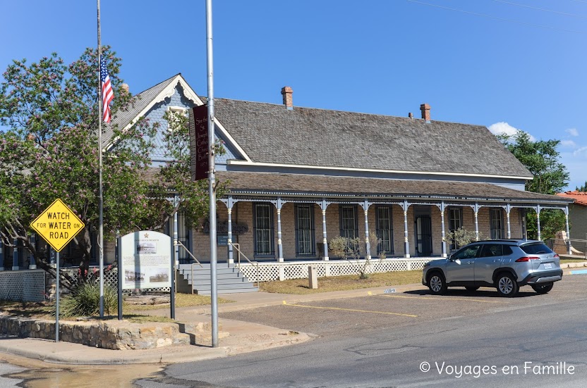 Fort-Stockton : Annie Riggs Museum