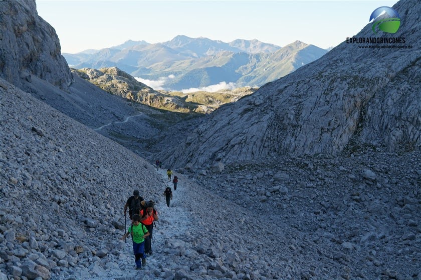 LLAMBRIÓN CON NIÑOS por CABAÑA VERÓNICA