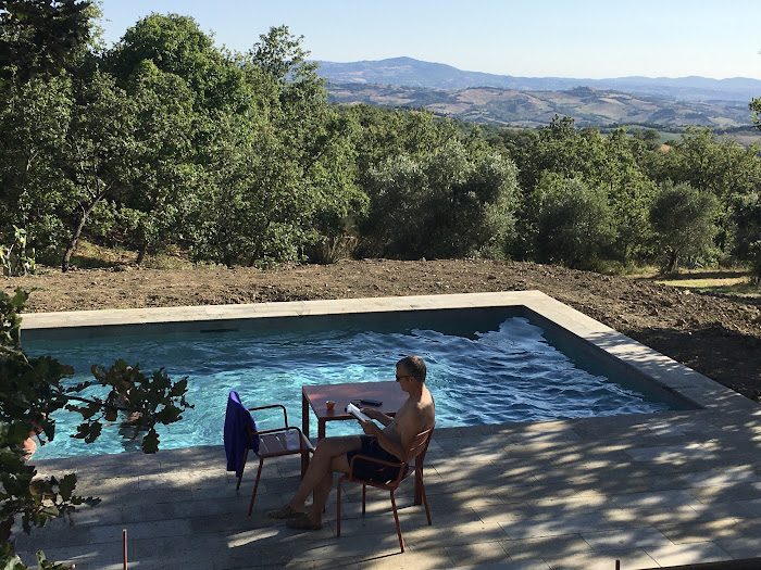 A private pool in Podere Santa Pia, Castiglioncello Bandini, Cinigiano, Tuscany