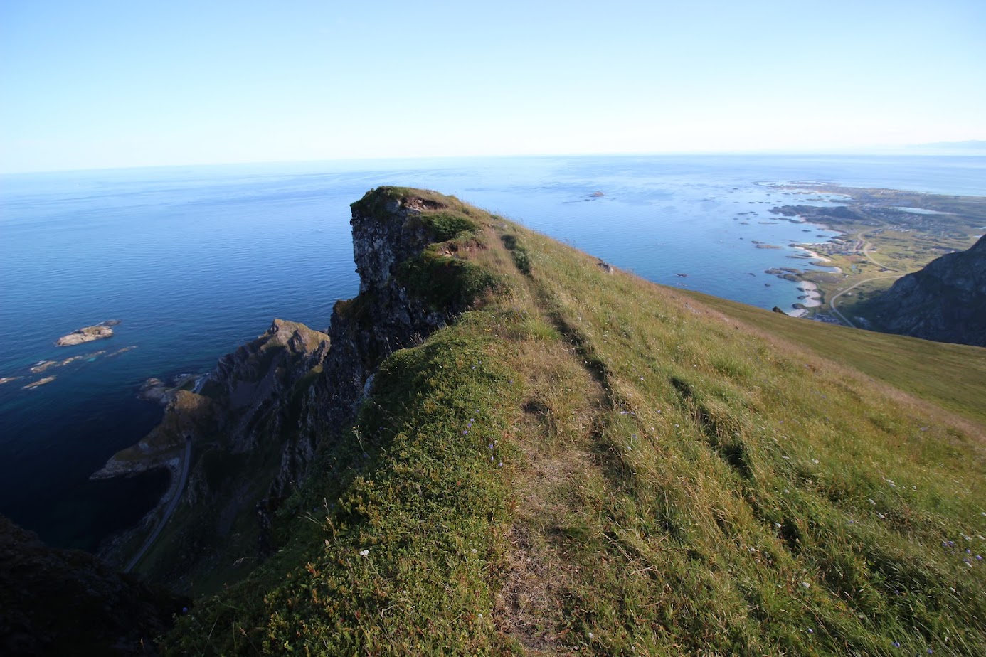 По волнам памяти (Nordkapp, острова Senja, Vesteralen и Lofoten в августе 2023)