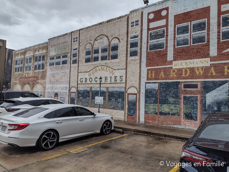 Victoria murals