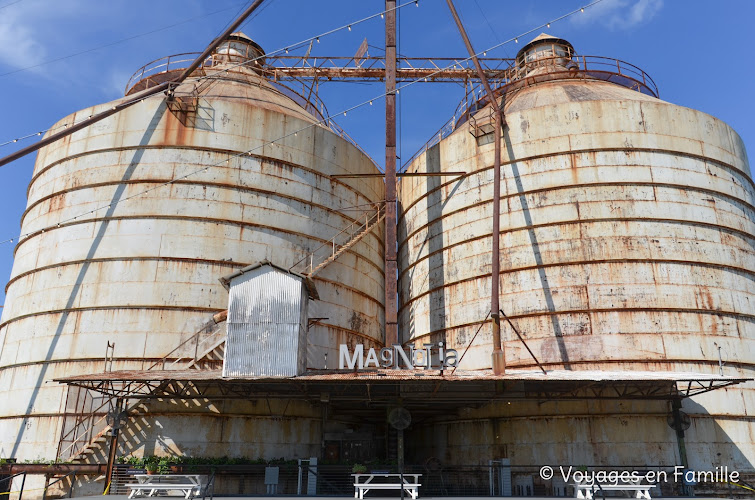 Waco : Magnolia Silos