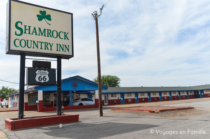 Route 66 - Shamrock Country Inn