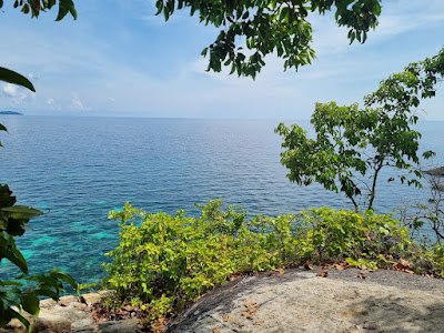 Enjoy a spectacular view from the top of Koh Ro Khloi