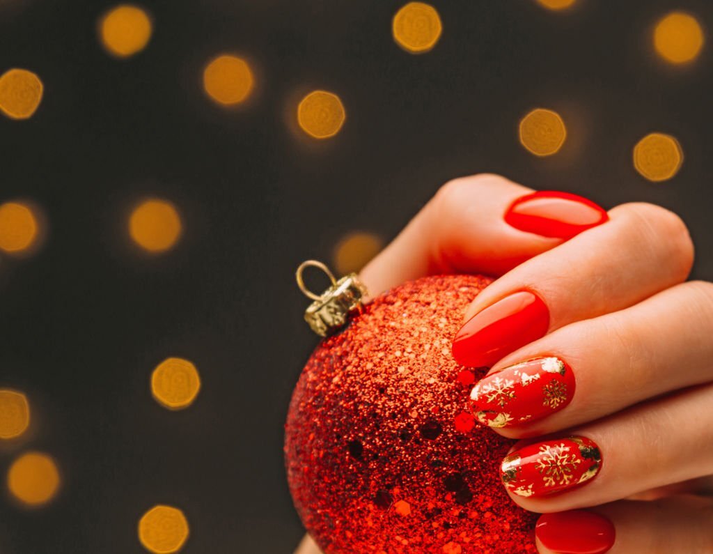 Non-Traditional Christmas Nail Colors - wide 2