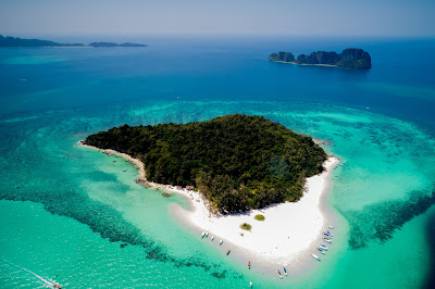 Snorkel and beach time at Khai Island